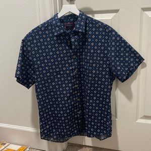 UntuckI short sleeve cotton button up. Amazing pattern!